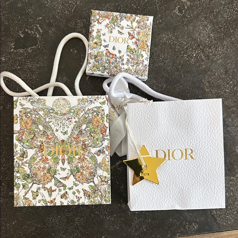 Dior White and Gold Gift Bag Set with Floral Motif, gold metal star and box